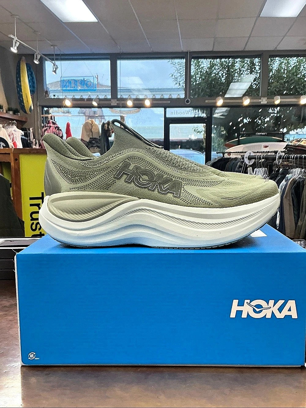 Hoka M Skyward Laceless ( Grassland / Wild )